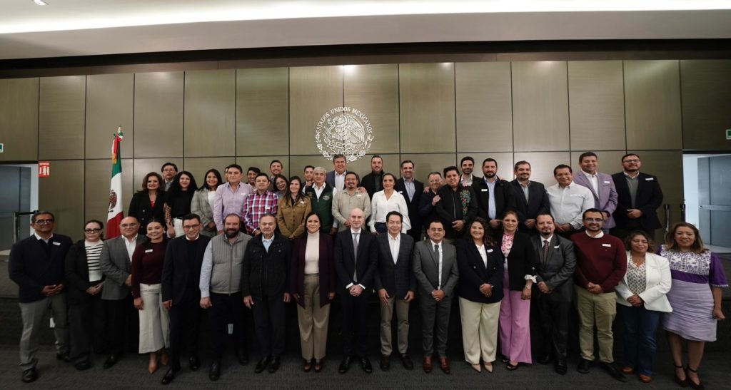 Presenta secretario de Educación Pública, Mario Delgado, avances para la implementación y entrega de beca universal para alumnas y alumnos de nivel secundaria