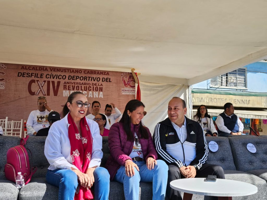 Más de 10 mil personas celebran en desfile conmemorativo de la Revolución Mexicana en Venustiano Carranza