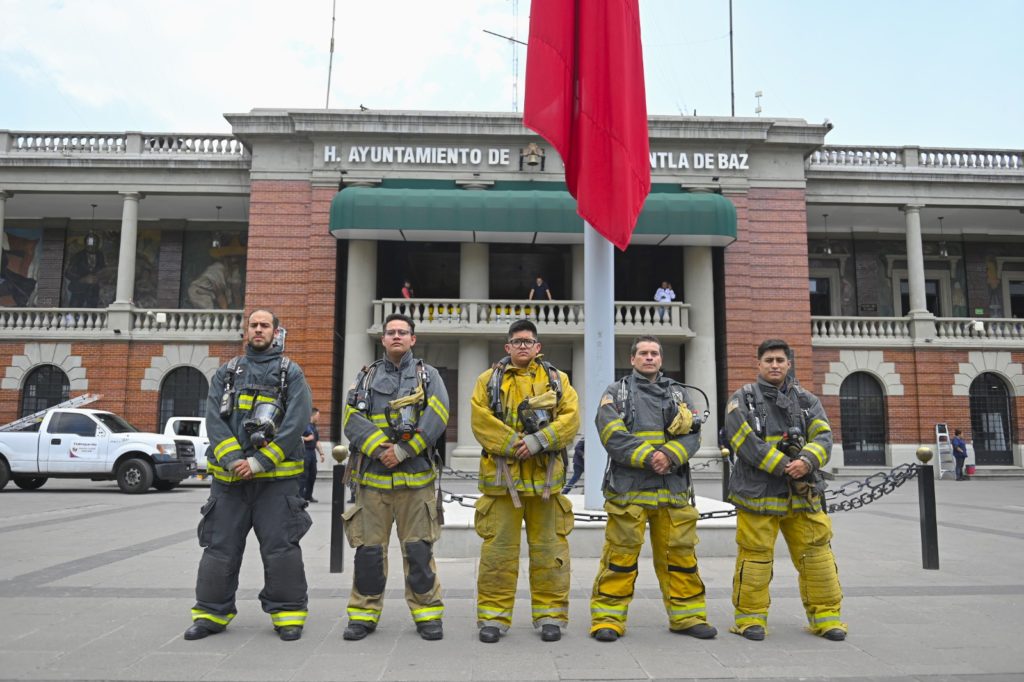 RECIBE DIRECCIÓN MUNICIPAL DE PROTECCIÓN CIVIL Y GESTIÓN INTEGRAL DE RIESGOS EQUIPO DE PROTECCIÓN PERSONAL