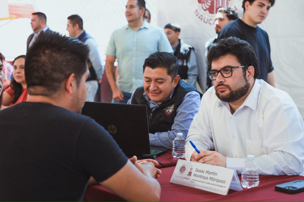 AVANZAMOS CON UN GOBIERNO EN TERRITORIO QUE ATIENDE LA PROBLEMÁTICA DE CADA REGIÓN: ISAAC MONTOYA