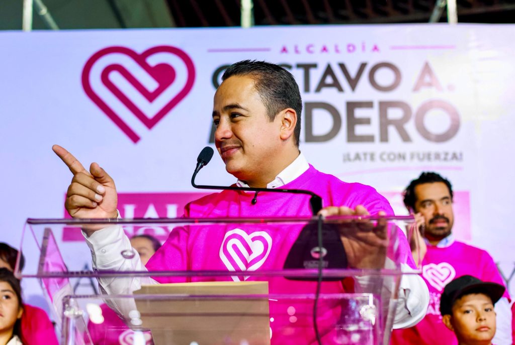 GAM entrega 13 “Senderos de Paz”; ahora en Congreso de la Unión