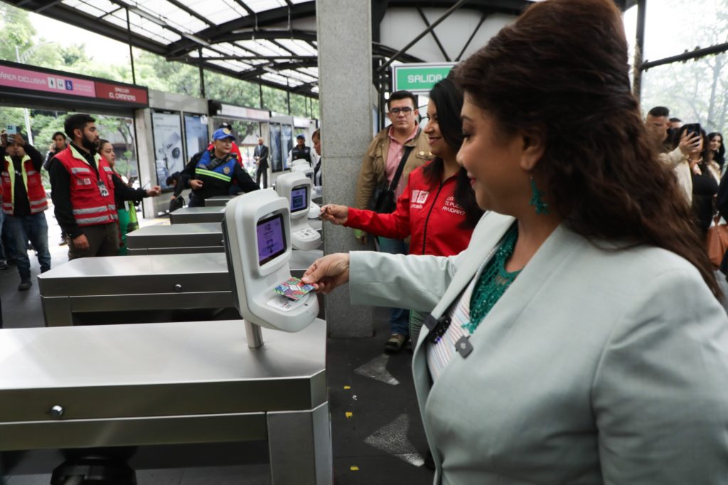 PONE EN SERVICIO CLARA BRUGADA NUEVAS UNIDADES ELÉCTRICAS 
<br>BIARTICULADAS DEL METROBÚS, PROTOTIPO ÚNICO EN EL MUNDO
