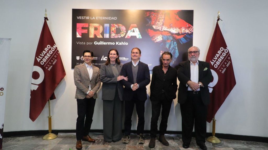ALCALDÍA ÁLVARO OBREGÓN INAUGURA EXPOSICIÓN “VESTIR LA ETERNIDAD. FRIDA VISTA POR GUILLERMO KAHLO”