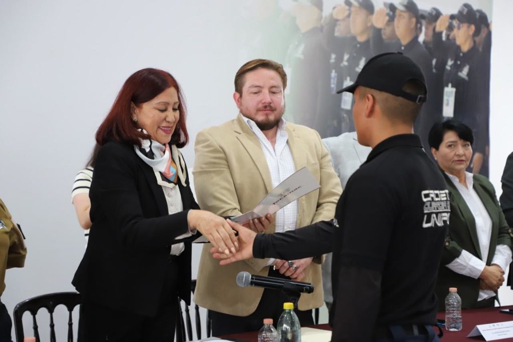 Fortalece Tecámac a su Guardia Civil; Entrega Alcaldesa de Tecámac Apoyo Económico a 66 Cadetes