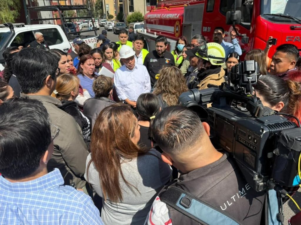 RECORRE RACIEL PÉREZ CRUZ UNIDAD HABITACIONAL AFECTADA POR INCENDIO