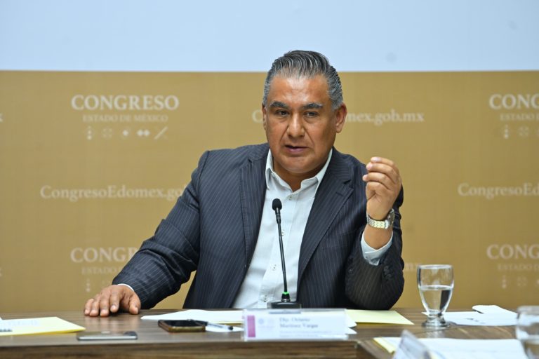 2bec219a4-3dca-410e-a133-65707b330536