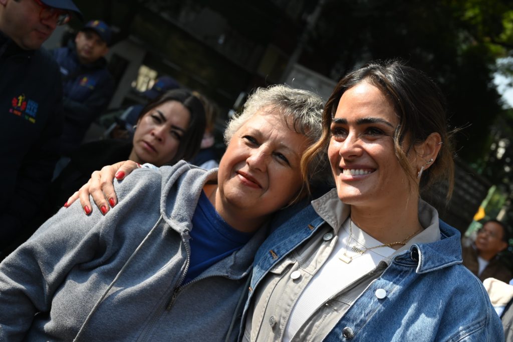 INTERVIENEN CALLES DE LA COLONIA ASTURIAS CON LIMPIA CUAUHTÉMOC