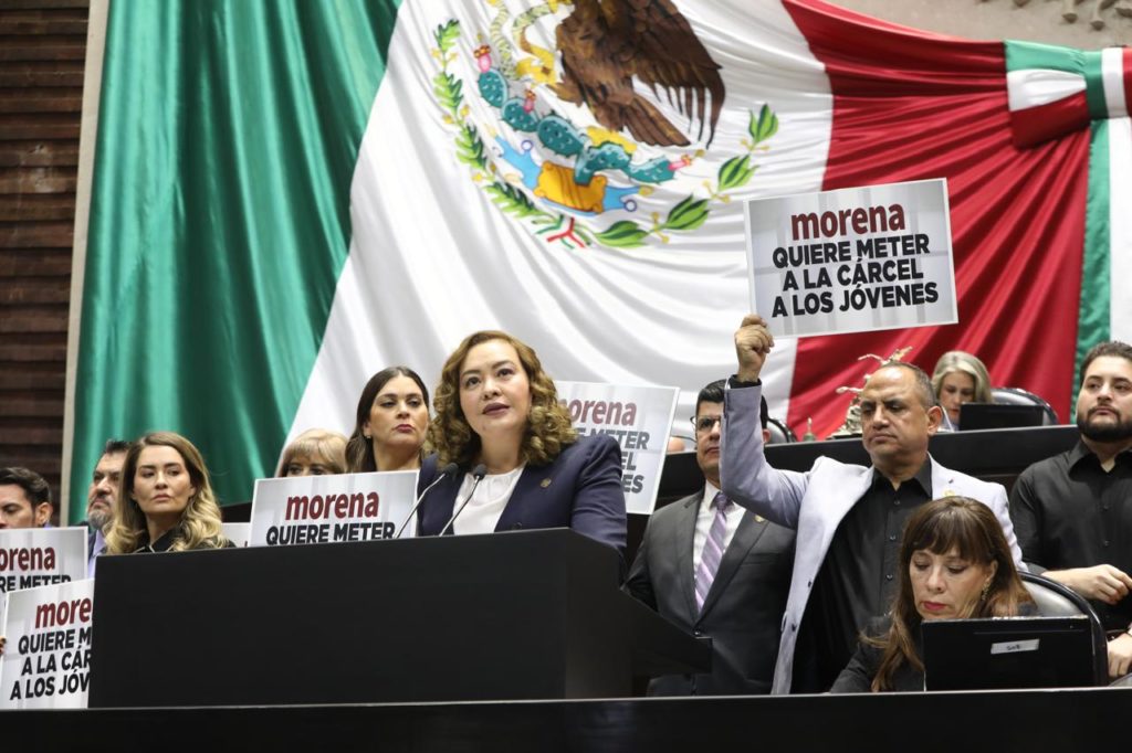 Morena engaña a la población con programas de salud y Ley General en la materia