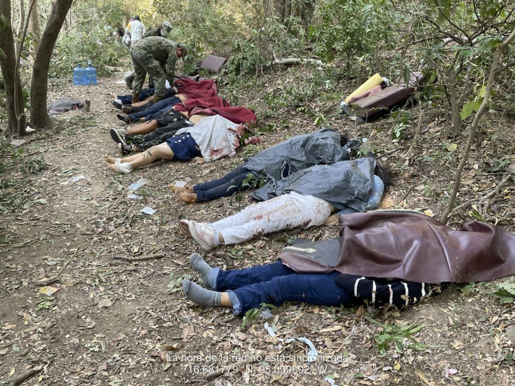 DESCARRILAMIENTO DEL TREN INTEROCEÁNICO DEJA 13 MUERTOS EN OAXACA 🚨