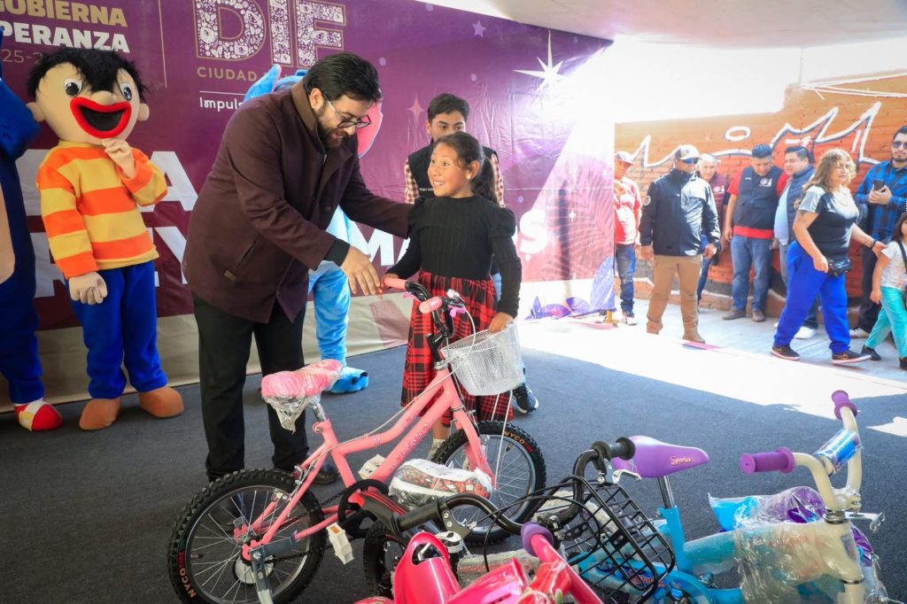 GOBIERNO DE NAUCALPAN SIGUE FESTEJANDO A MILES DE NIÑAS Y NIÑOS EN EL MARCO DEL DÍA DE REYES