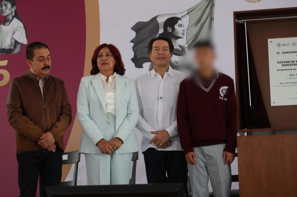 ALCALDESA ROSI WONG INVIERTE Y AMPLÍA OFERTA EDUCATIVA PARA JÓVENES DE TECÁMAC