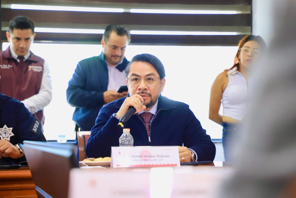 Alcalde Daniel Serrano participa en reunión con Gobierno estatal, Presidentas y Presidentes Municipales, para fortalecer acciones enla rehabilitación del Periférico Norte