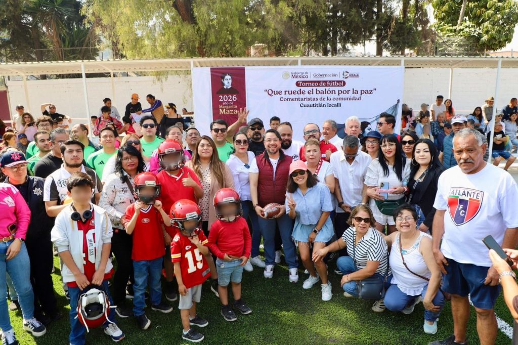 Refuerza Izcalli estrategia de atención a las causas; celebran partido amistoso en deportivo renovado
<br>