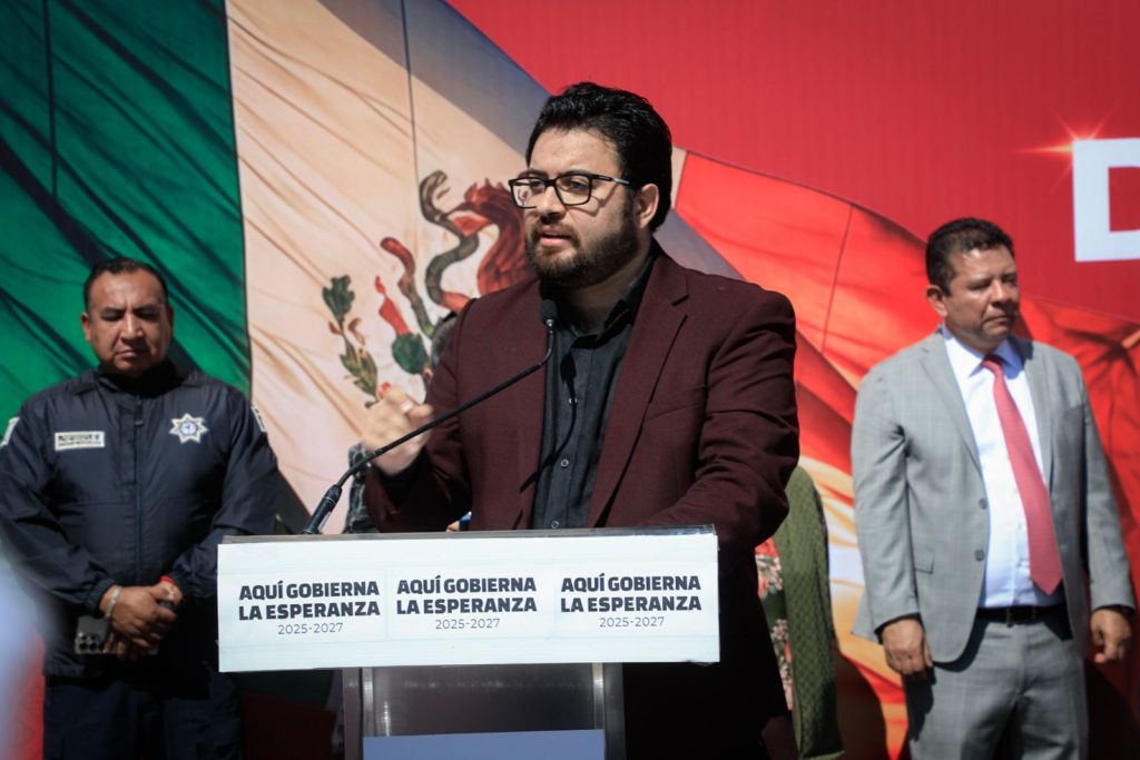 EN EL DÍA DE LA BANDERA, EL ALCALDE ISAAC MONTOYA, REITERA LLAMADO A LA UNIDAD NACIONAL Y RESPALDO A LAS INSTITUCIONES DE SEGURIDAD
