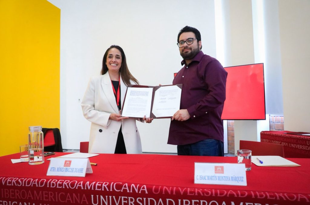 FIRMA ALCALDE ISAAC MONTOYA CONVENIO CON UNIVERSIDAD IBEROAMERICANA PARA EL DESARROLLO DE PROYECTOS EN COLABORACIÓN