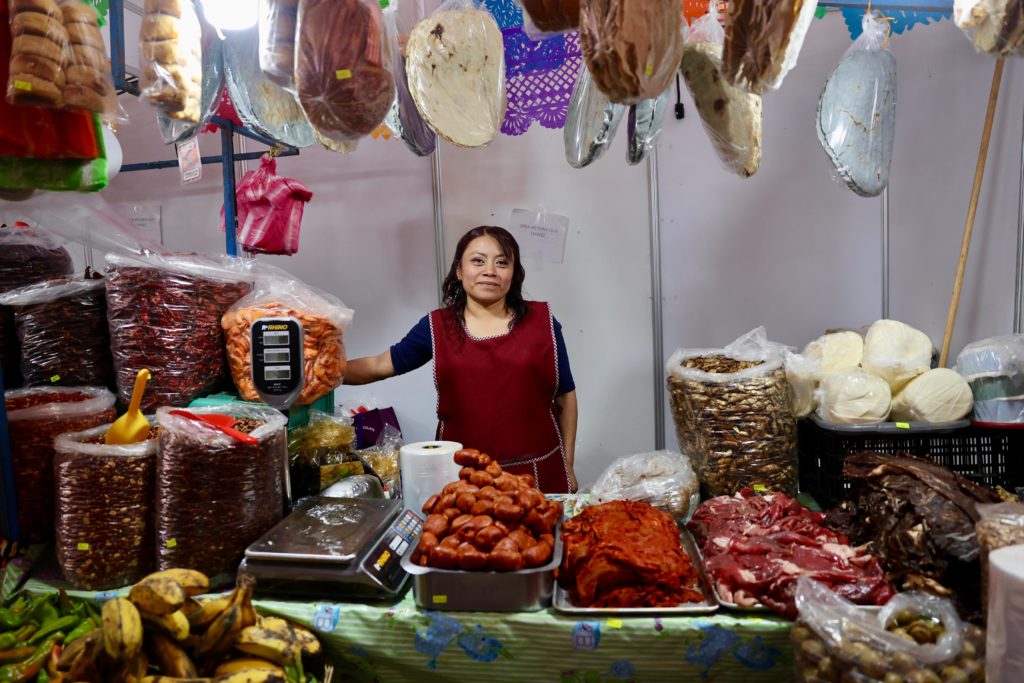 ¡LA GUELAGUETZA CHIMALHUACÁN TE ESTÁ ESPERANDO!